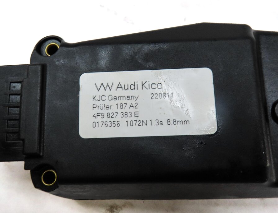 Thumbnail 5: 2012 AUDI Q7 4L REAR HATCH TAILGATE TRUNK LATCH STRIKER PLATE w/ ACTUATOR MOTOR