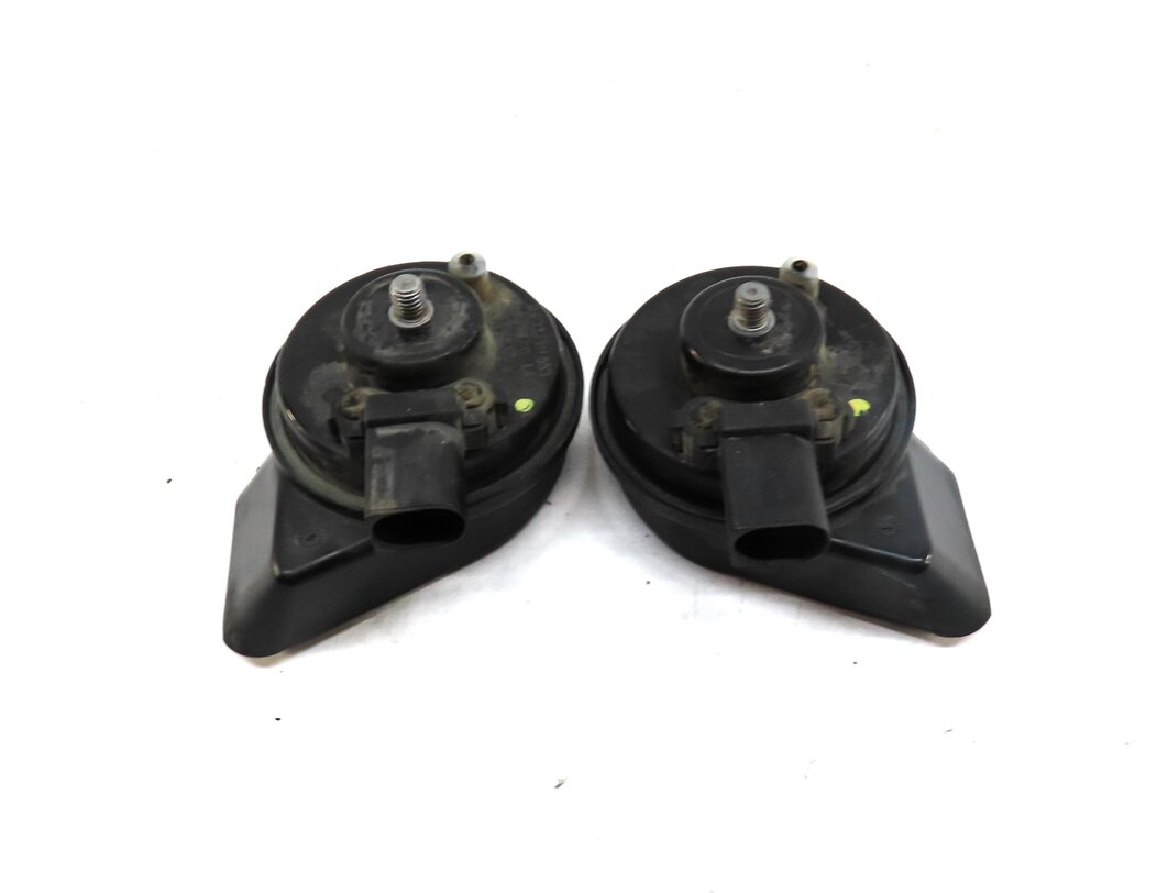 Thumbnail 3: 2007-2015 AUDI Q7 R8 (4L 4S) HIGH & LOW TONE HORN SET-2