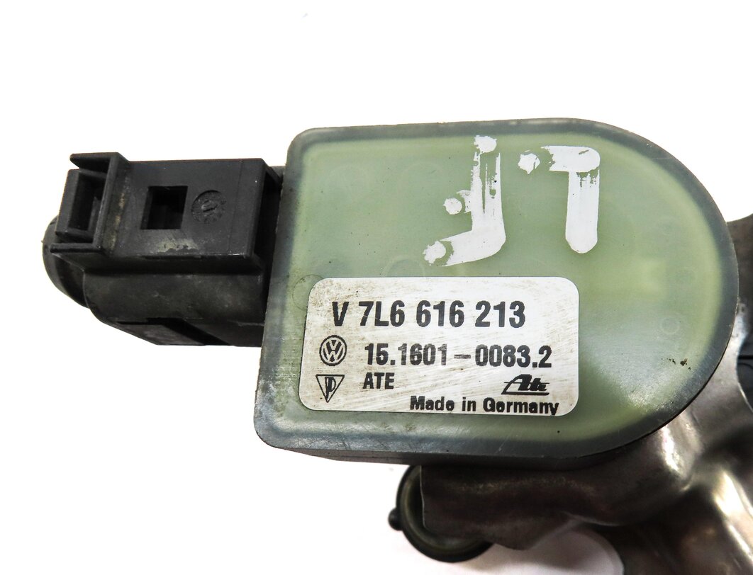 Thumbnail 5: 2012 AUDI Q7 (4L) FRONT LEFT DRIVER SUSPENSION HEIGHT LEVEL SENSOR 4L6616213