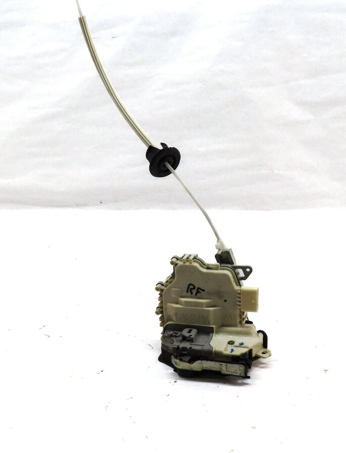 Thumbnail 2: 2010-2019 AUDI / PORSCHE A4 S4 A5 S5 A6 Q3 Q5 Q7 TT 911 - RIGHT FRONT DOOR LATCH