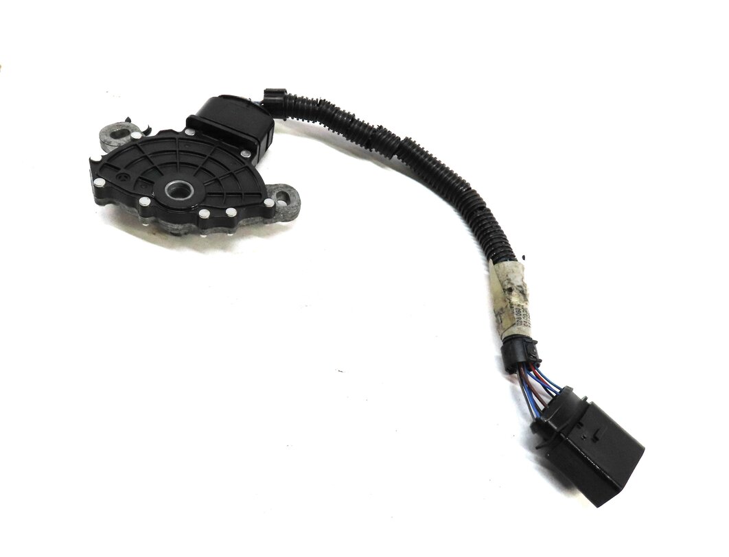 2012 AUDI Q7 (4L) 3.0L SUPER CJWE ENGINE AUTO TRANSMISSION NEUTRAL SAFETY SWITCH