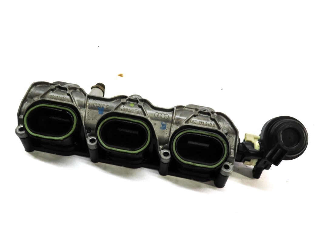 2012 AUDI Q7 4L 3.0L SUPER CJWE RIGHT LOWER INTAKE MANIFOLD HOUSING & FUEL RAIL