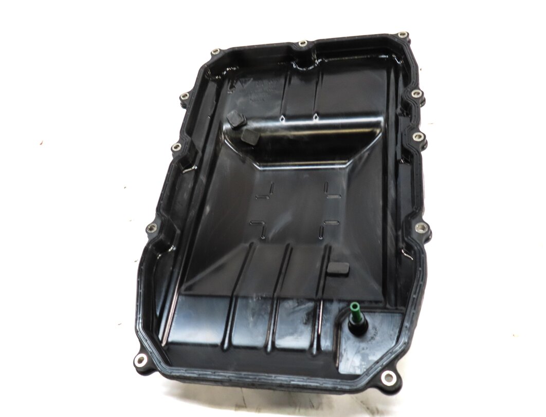 Thumbnail 3: 2011-2017 VW TOUAREG AUDI Q7 (4L) 3.0L 3.6L ENGINE AUTO TRANSMISSION OIL PAN