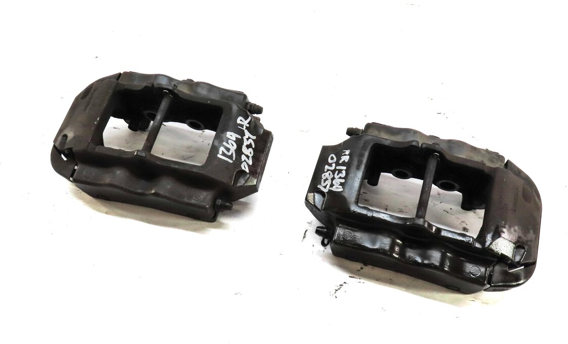 Thumbnail 1: 04-15 VW TOUAREG AUDI Q7 (4L) REAR LEFT & RIGHT DISC BRAKE CALIPER SET-2 BREMBO