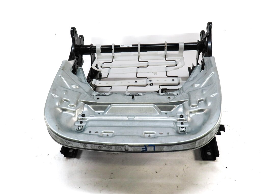 Thumbnail 2: 14-19 MERCEDES CLA45 CLA250 (C117) FRONT LEFT DRIVER MEMORY SEAT TRACK w/ MOTORS