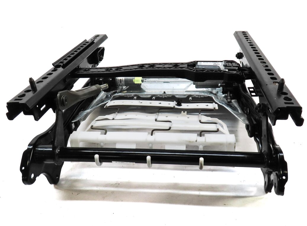 Thumbnail 7: 14-19 MERCEDES CLA45 CLA250 (C117) FRONT LEFT DRIVER MEMORY SEAT TRACK w/ MOTORS
