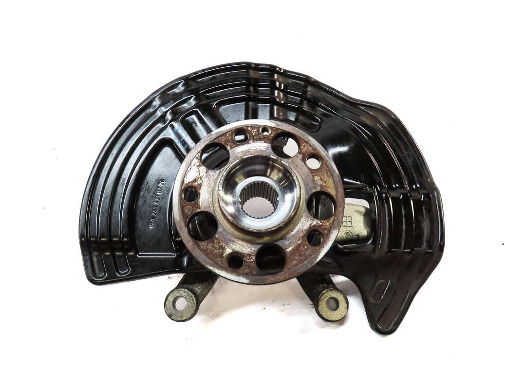 2014-2019 MERCEDES CLA45 CLA250 (C117) FRONT LEFT DRIVER SPINDLE KNUCKLE (SPORT)