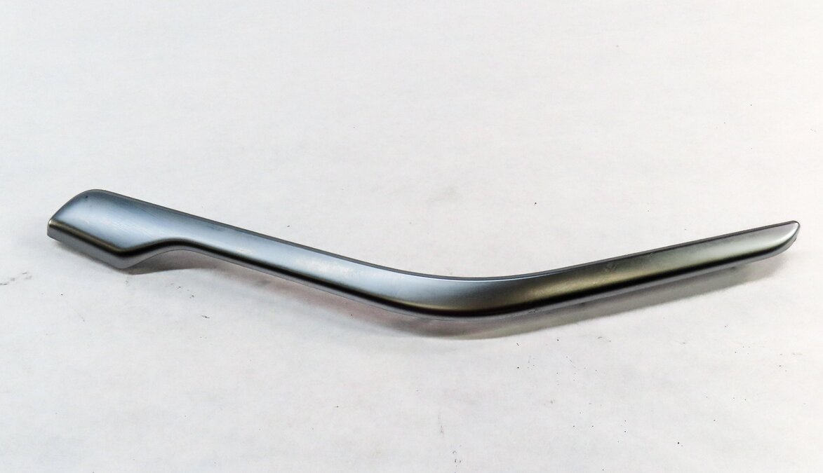 Thumbnail 4: 2015 MERCEDES CLA250 (C117 W117) FRONT & REAR DOOR PANEL TRIM STRIP SET (SILVER)