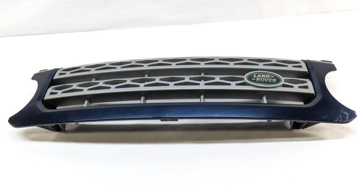 Thumbnail 3: 2010-2013 LAND ROVER LR4 - FRONT UPPER HOOD CENTER AIR VENT GRILLE (BALTIC BLUE)
