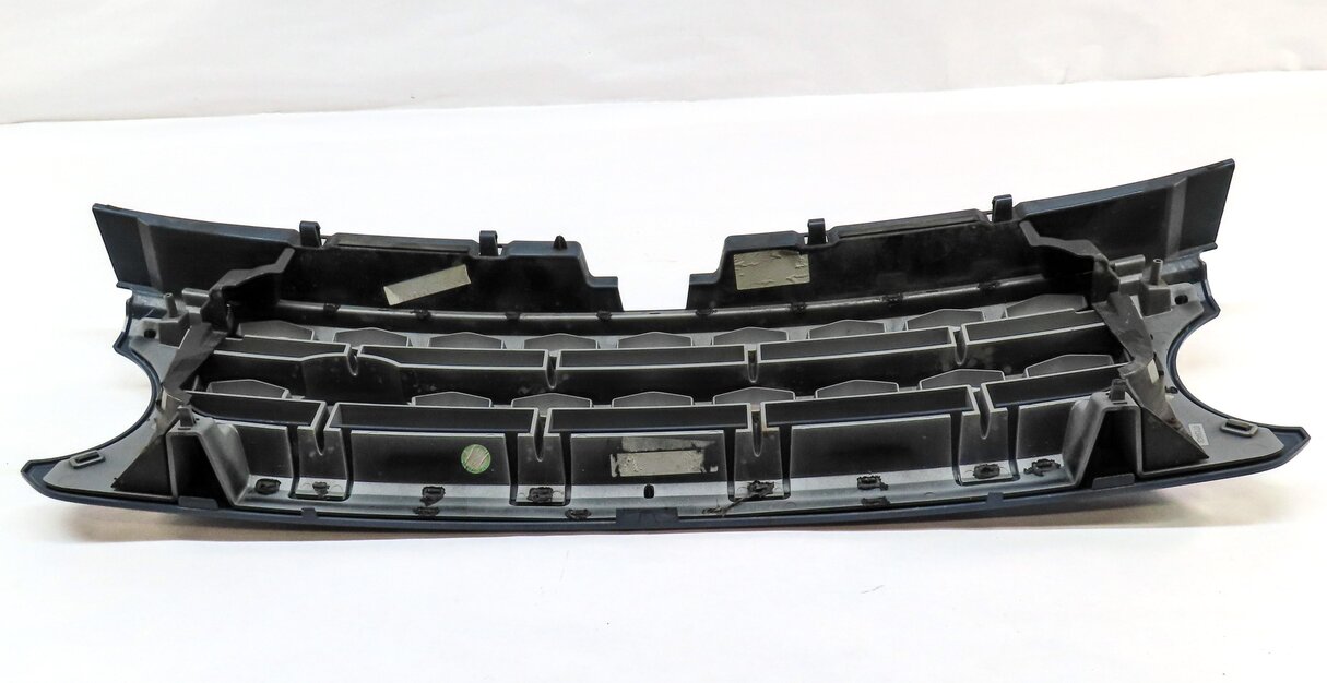 Thumbnail 5: 2010-2013 LAND ROVER LR4 - FRONT UPPER HOOD CENTER AIR VENT GRILLE (BALTIC BLUE)
