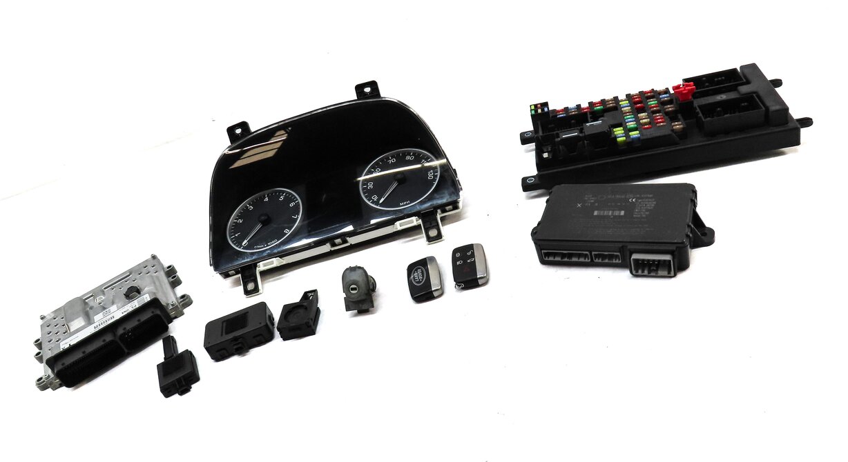 Thumbnail 4: 2013 LAND ROVER LR4 5.0L NON SC SPEEDOMETER FUSE BOX BODY ENGINE MODULE KEY SET