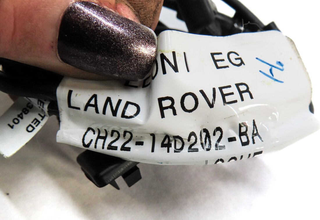 Thumbnail 4: 2013 LAND ROVER LR4 USB iPOD JACK INPUT INTERFACE PANEL w/ WIRE WIRING HARNESS