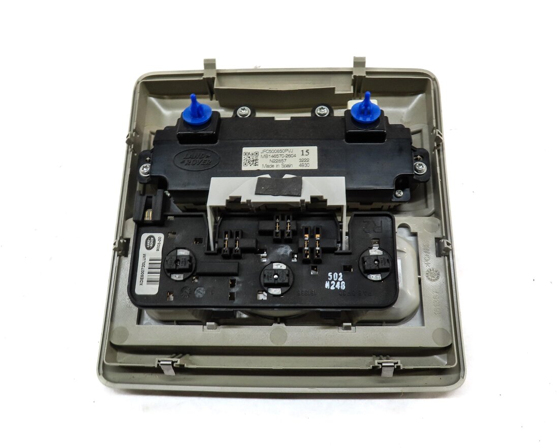 Thumbnail 5: 2013 LAND ROVER LR4 REAR OVERHEAD ROOF DOME LIGHT w/ A/C HEATER CONTROL (BEIGE)