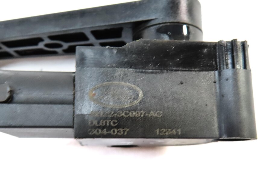 Thumbnail 4: 2013 LAND ROVER LR4 FRONT RIGHT PASSENGER HEIGHT LEVEL SENSOR AH223C097AC