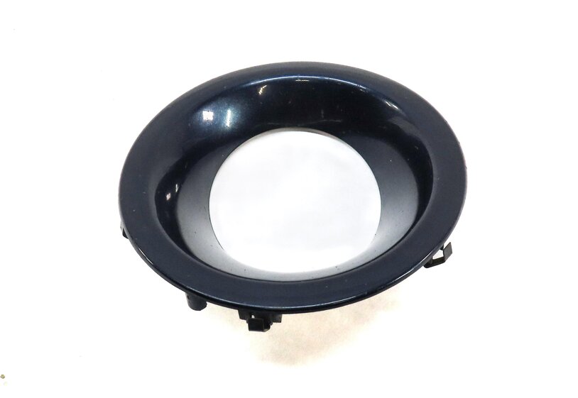 Thumbnail 3: 2013 LAND ROVER LR4 FRONT LEFT DRIVER FOG LIGHT TRIM (BALTIC BLUE 912)
