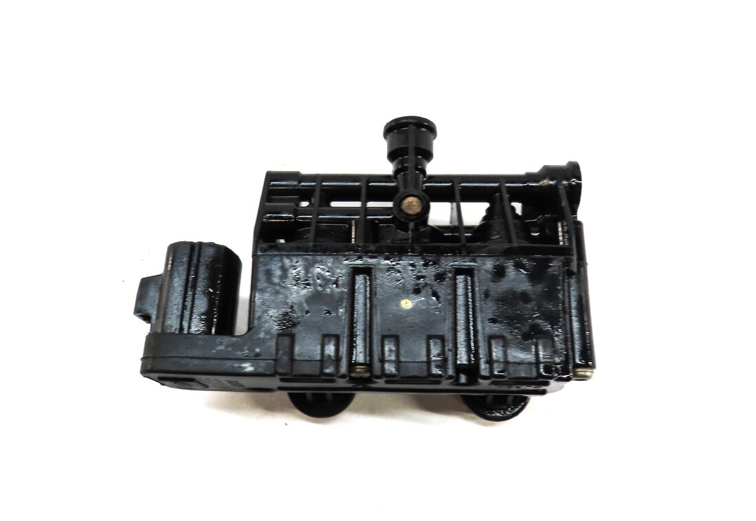 Thumbnail 3: 2013 LAND ROVER LR4 AIR SUSPENSION TRANSFER RELIEF VALVE RVH000055