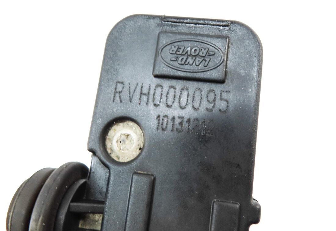 Thumbnail 4: 2013 LAND ROVER LR4 AIR SUSPENSION TRANSFER RELIEF VALVE RVH000095