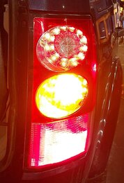 Thumbnail 2: 2010-2013 LAND ROVER LR4 - RIGHT PASSENGER REAR TAILLIGHT BRAKE LIGHT LAMP