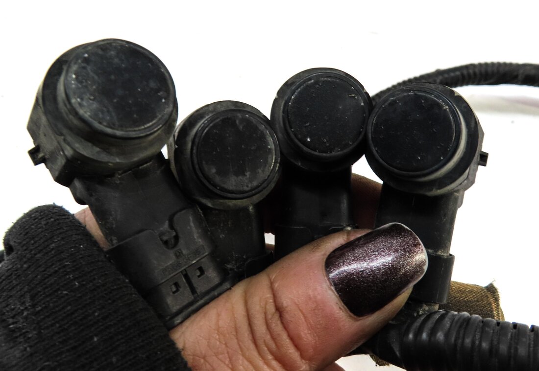 Thumbnail 5: 2013 LAND ROVER LR4 FRONT PARK ASSIST PDC SENSOR SET4 (BLACK) w/ WIRING HARNESS