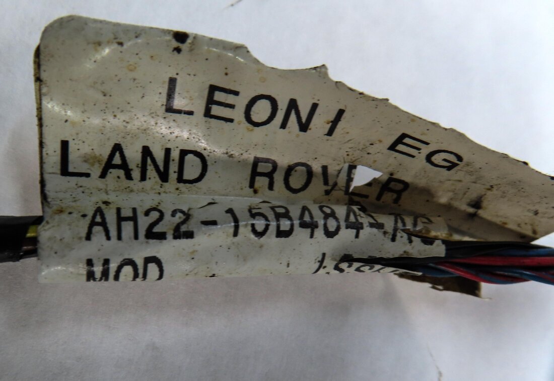 Thumbnail 4: 2013 LAND ROVER LR4 REAR PARK ASSIST PDC SENSOR SET4 (BLACK) w/ WIRING HARNESS