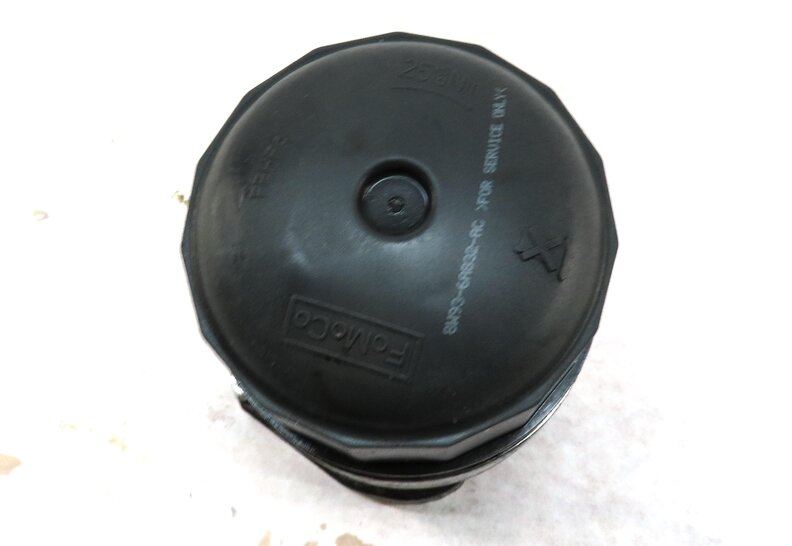 Thumbnail 3: 2013 LAND ROVER LR4 5.0L NON SC ENGINE OIL FILTER HOUSING RF8W936K751AB