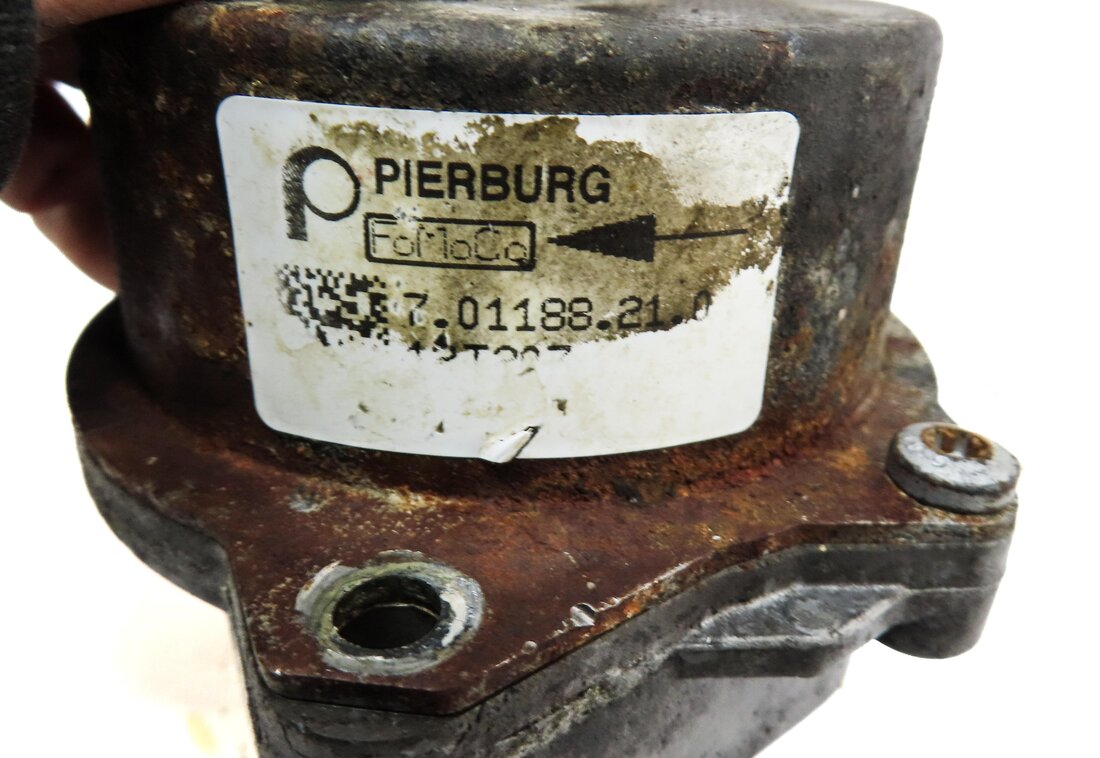 Thumbnail 5: 2010-2019 RANGE ROVER SPORT LR4 JAGUAR XE XF XK - 3.0L / 5.0L BRAKE VACUUM PUMP