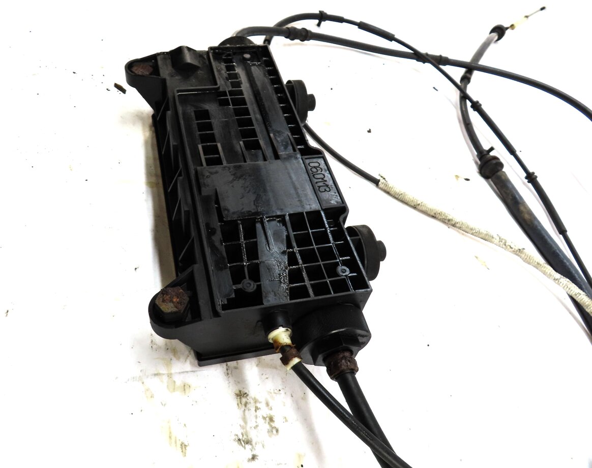 Thumbnail 5: 2013 LAND ROVER LR4 EMERGENCY HILL PARKING E-BRAKE ACTUATOR & CABLES AH222C496AF