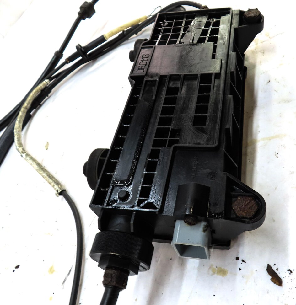 Thumbnail 6: 2013 LAND ROVER LR4 EMERGENCY HILL PARKING E-BRAKE ACTUATOR & CABLES AH222C496AF
