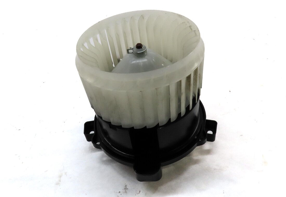 Thumbnail 1: 2005-2016 LAND ROVER LR3 LR4 - REAR HVAC HEATER A/C BLOWER FAN MOTOR