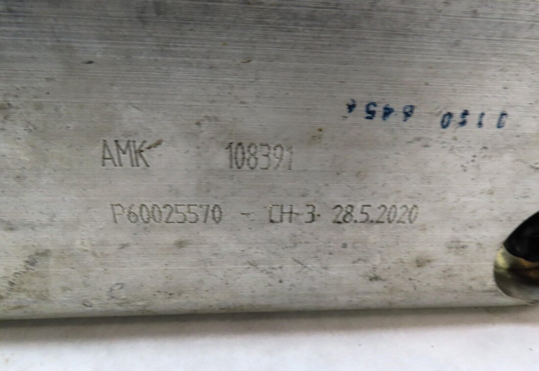 Thumbnail 5: 05-16 LAND ROVER LR3 LR4 / RANGE ROVER SPORT (L320) SUSPENSION COMPRESSOR (AMK)