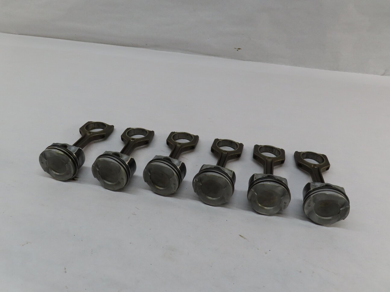 BMW 1/3/5/6/7/X1/X3/X5/X6 3.0L N55 TURBO ENGINE - PISTON w/ CONNECTING ROD SET/6