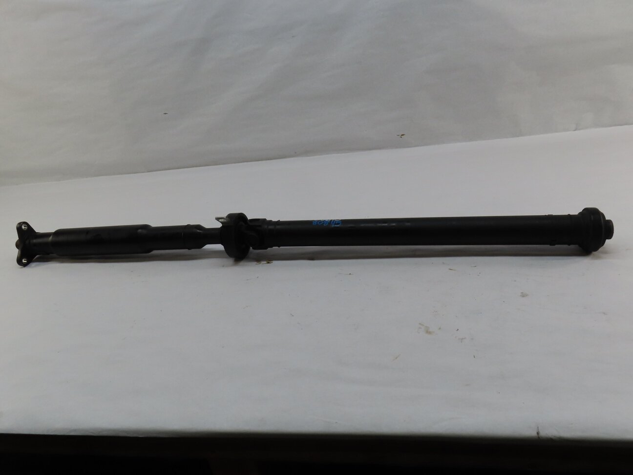 08-13 BMW 335i (E90 E92 E93) REAR DRIVESHAFT DRIVELINE DRIVE LINE SHAFT (1472mm)