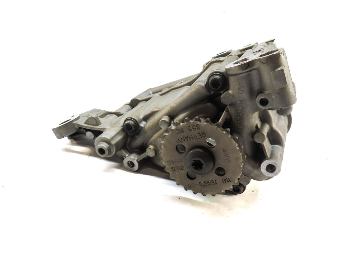Thumbnail 2: 2011 BMW 335i (E90) 3.0L N55 TURBO ENGINE OIL PUMP FLUID PUMP