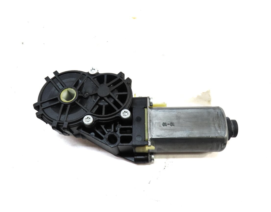 Thumbnail 6: 2007-2013 BMW 328i 335i M3 ///M (E93) CONVERTIBLE TOP LATCH MOTOR