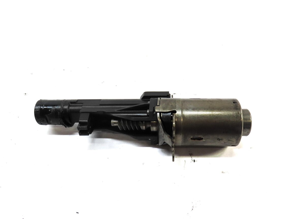 Thumbnail 2: 2011 BMW 335i (E90) 3.0L N55 TURBO ENGINE ECCENTRIC CAM CAMSHAFT ACTUATOR MOTOR