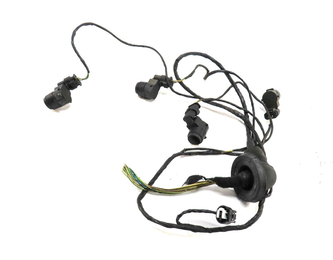 2011 BMW 335i (E90) REAR PDC PARK DISTANCE SENSOR SET w/ HARNESS (BLACK 475)