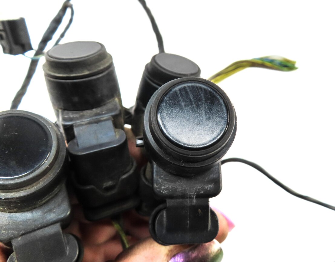 Thumbnail 5: 2011 BMW 335i (E90) REAR PDC PARK DISTANCE SENSOR SET w/ HARNESS (BLACK 475)