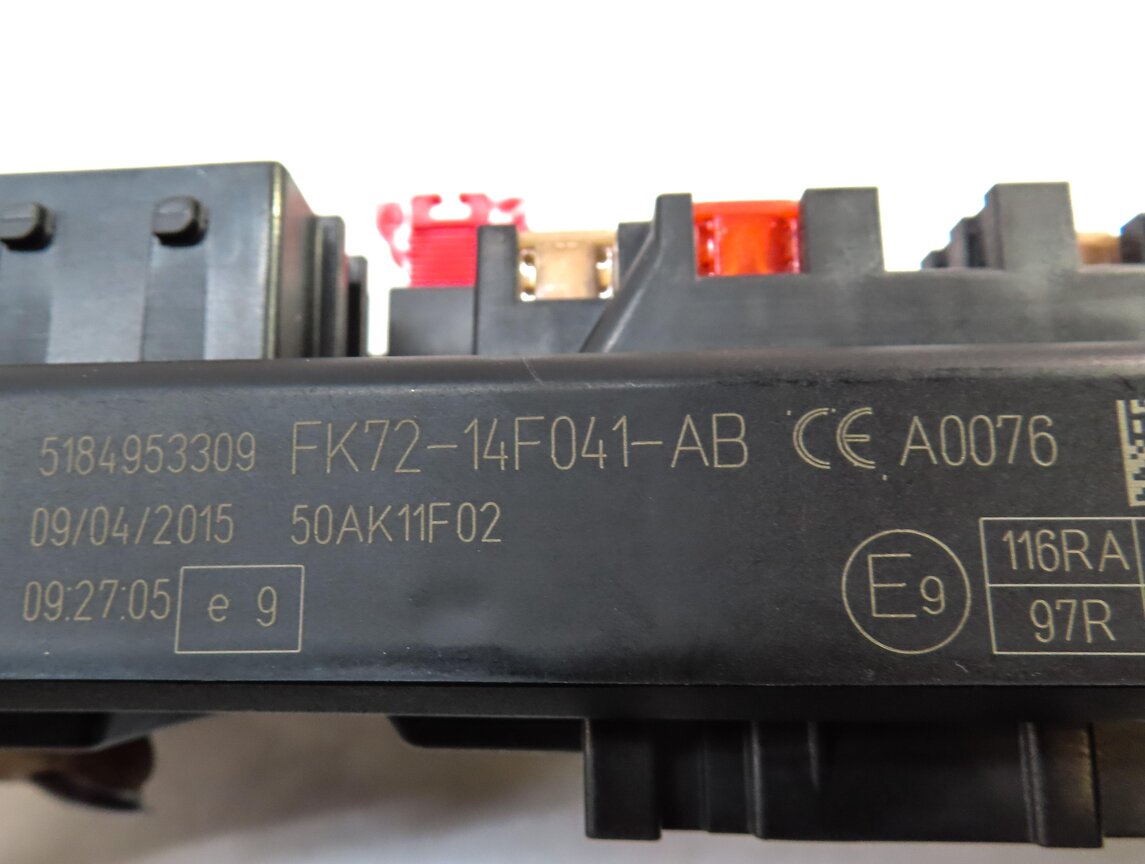 Thumbnail 13: 2015 DISCOVERY SPORT (L550) 2.0L TURBO ENGINE ECM BCM IMMOBILIZER MODULE KEY SET