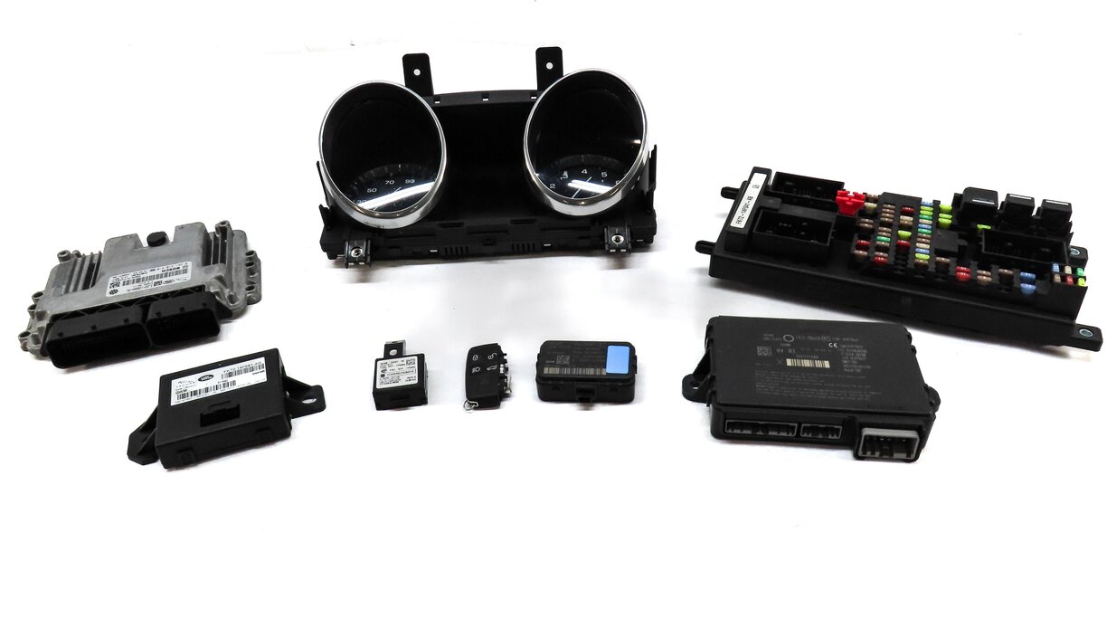 Thumbnail 3: 2015 DISCOVERY SPORT (L550) 2.0L TURBO ENGINE ECM BCM IMMOBILIZER MODULE KEY SET