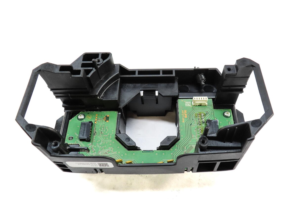 Thumbnail 3: 2015 LAND ROVER DISCOVERY SPORT (L550) STEERING WHEEL COLUMN SWITCH CONNECTOR
