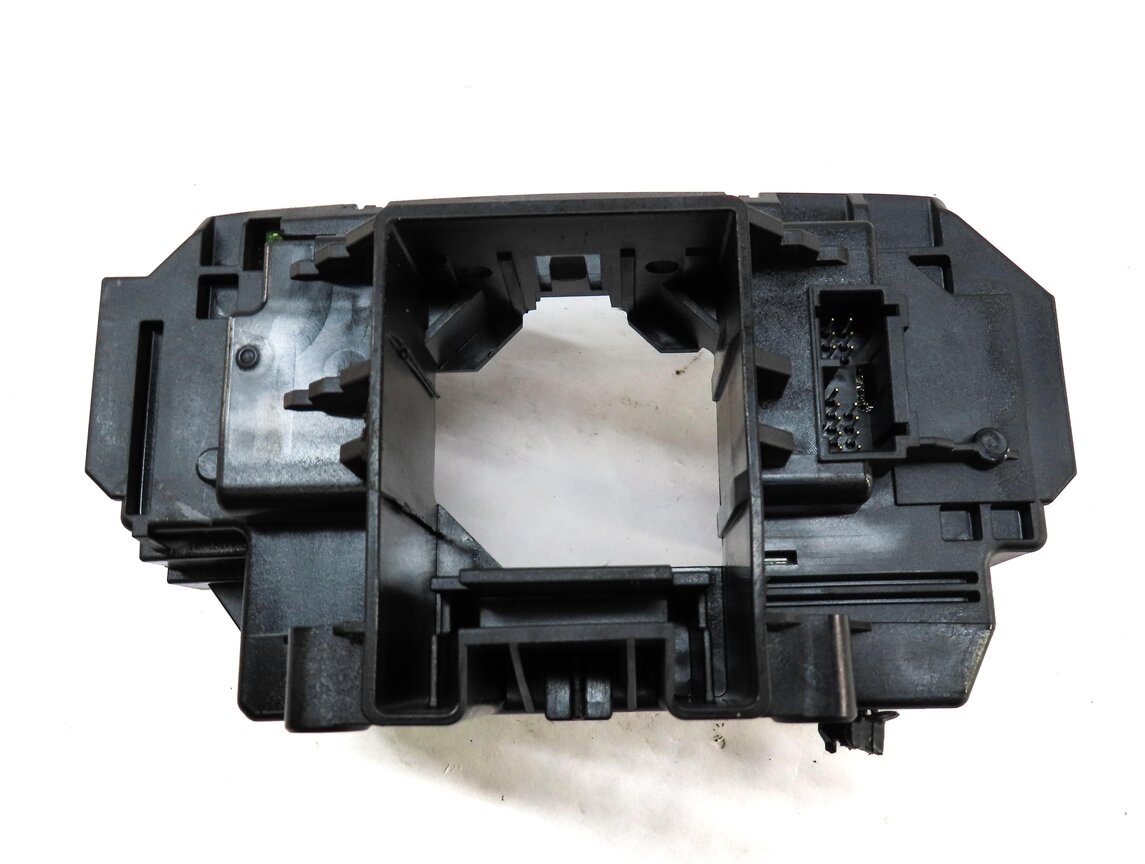 Thumbnail 4: 2015 LAND ROVER DISCOVERY SPORT (L550) STEERING WHEEL COLUMN SWITCH CONNECTOR