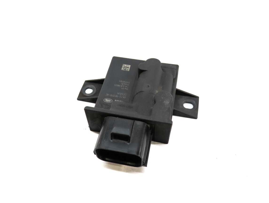 Thumbnail 1: 15-19 JAGUAR E-PACE F-PACE XE XF / LAND ROVER DISCOVERY SPORT - FUEL PUMP MODULE
