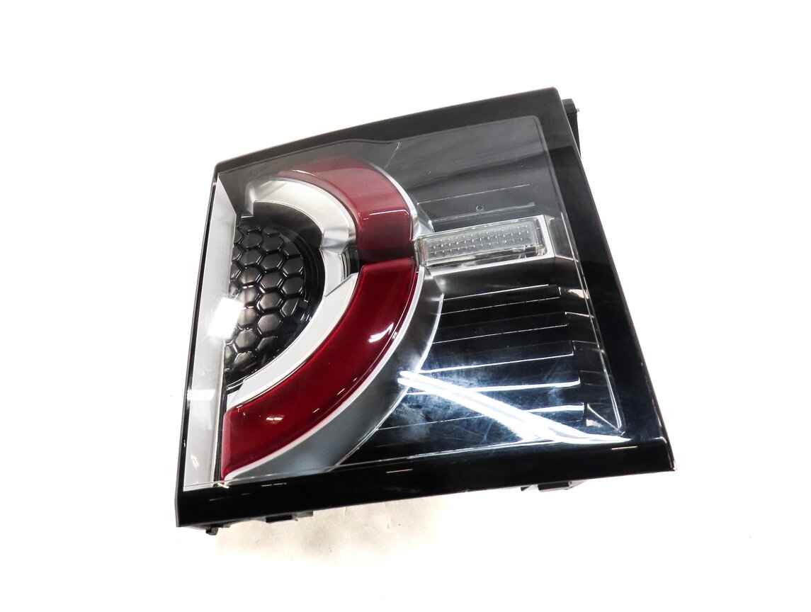 Thumbnail 3: 2015-2019 LAND ROVER DISCOVERY SPORT (L550) LEFT REAR INNER TAILLIGHT LIGHT LAMP
