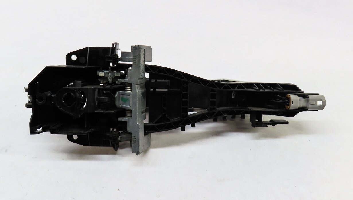 Thumbnail 4: 15-19 LAND ROVER DISCOVERY SPORT (L550) LEFT FRONT PASSIVE DOOR HANDLE (WHITE)