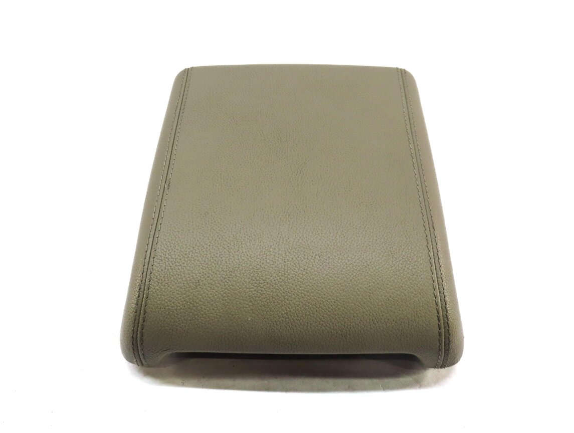 Thumbnail 2: 15-19 LAND ROVER DISCOVERY SPORT (L550) FRONT CENTER CONSOLE LID ARMREST (BEIGE)