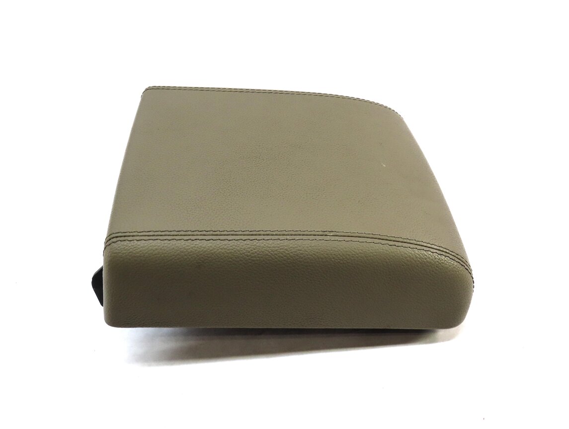 Thumbnail 4: 15-19 LAND ROVER DISCOVERY SPORT (L550) FRONT CENTER CONSOLE LID ARMREST (BEIGE)