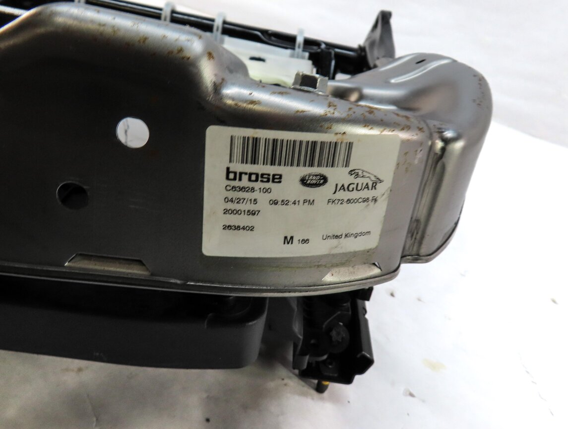 Thumbnail 7: 15-17 LAND ROVER DISCOVERY SPORT L550 FRONT RIGHT PASSENGER SEAT TRACK w/ MOTORS