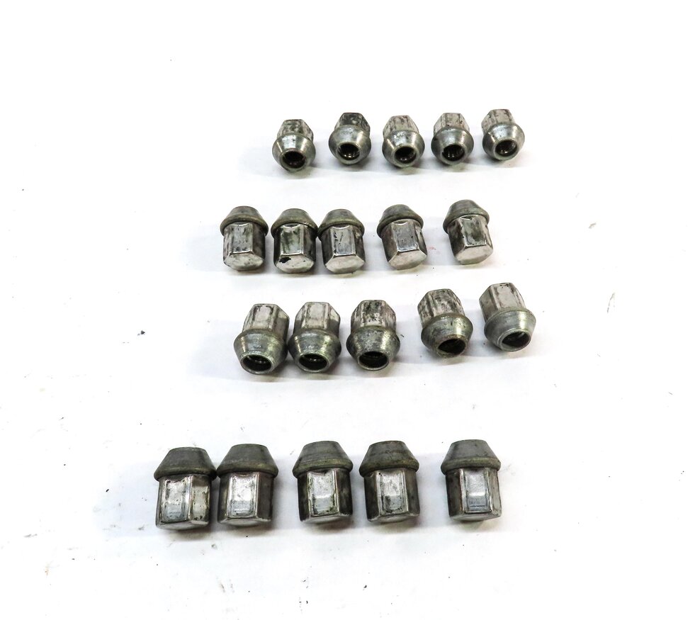 Thumbnail 2: 2008-2020 LAND ROVER LR2 DISCOVERY SPORT RANGE ROVER EVOQUE VALAR LUG NUT SET/20
