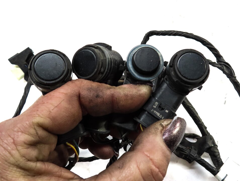 Thumbnail 5: 2015 DISCOVERY SPORT (L550) FRONT PARK ASSIST PDC SENSOR SET4 w/ WIRE HARNESS