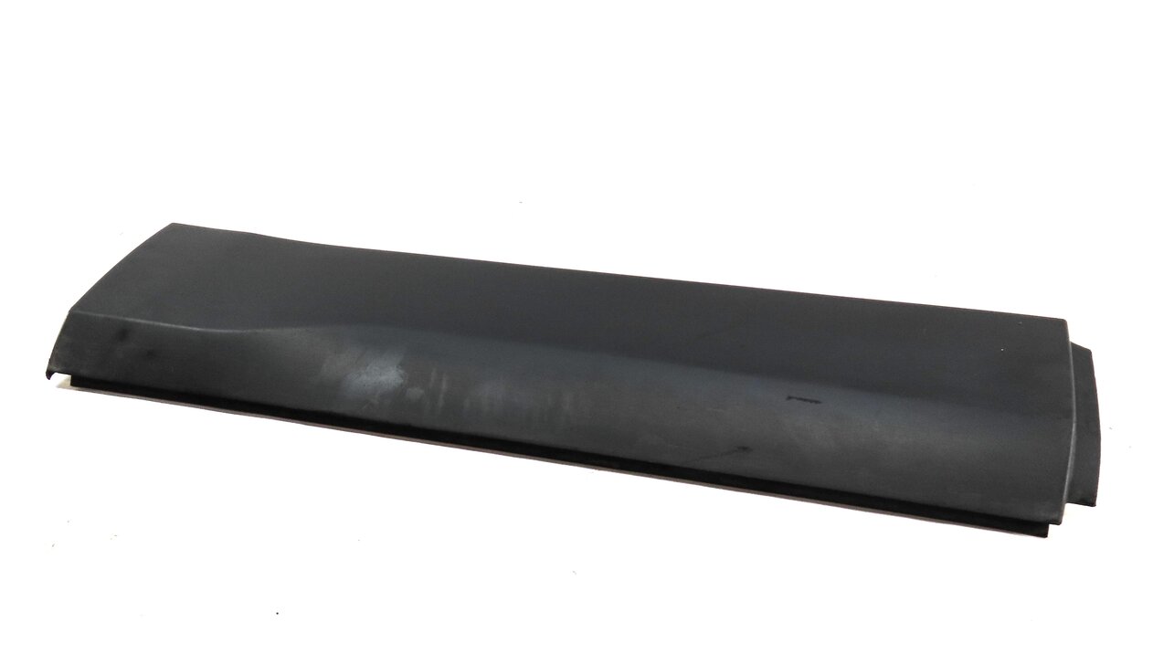 2015 LAND ROVER DISCOVERY SPORT (L550) REAR RIGHT LOWER DOOR MOULDING TRIM